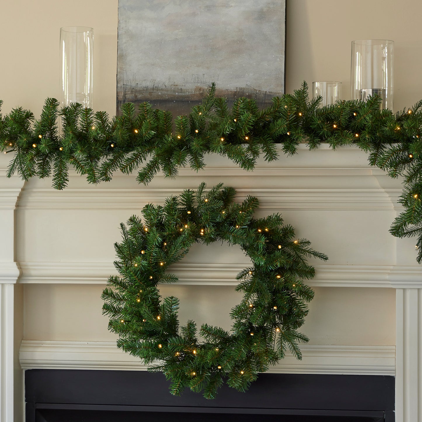 Valley Pine 24in Pre-Lit Wreath, Battery Operated