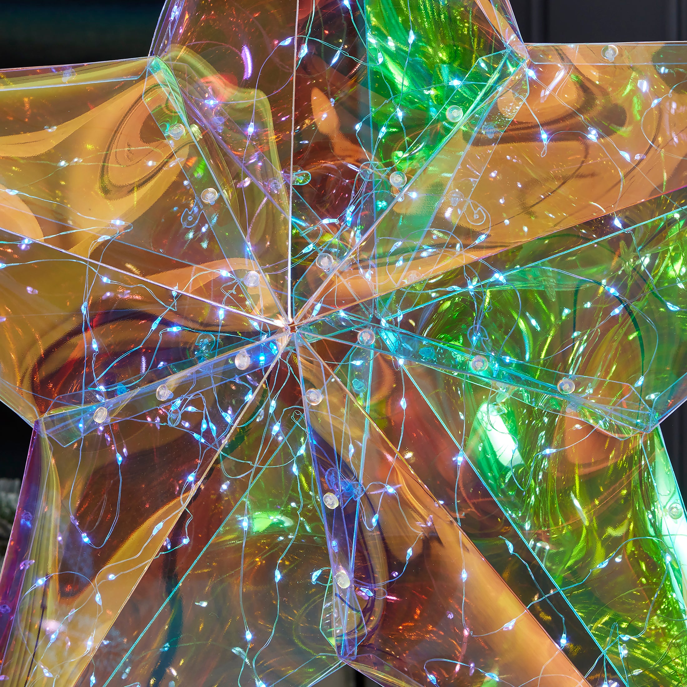 Prismatic Iridescent Traditional Star 24", LED lights