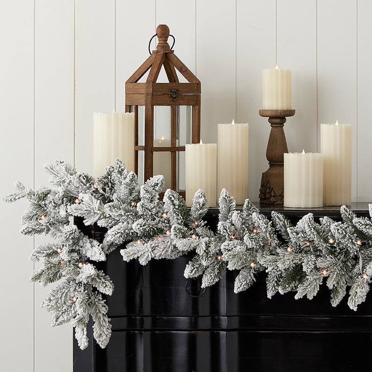 Bluffton Flocked Prelit 6ft Garland (Battery-Operated)