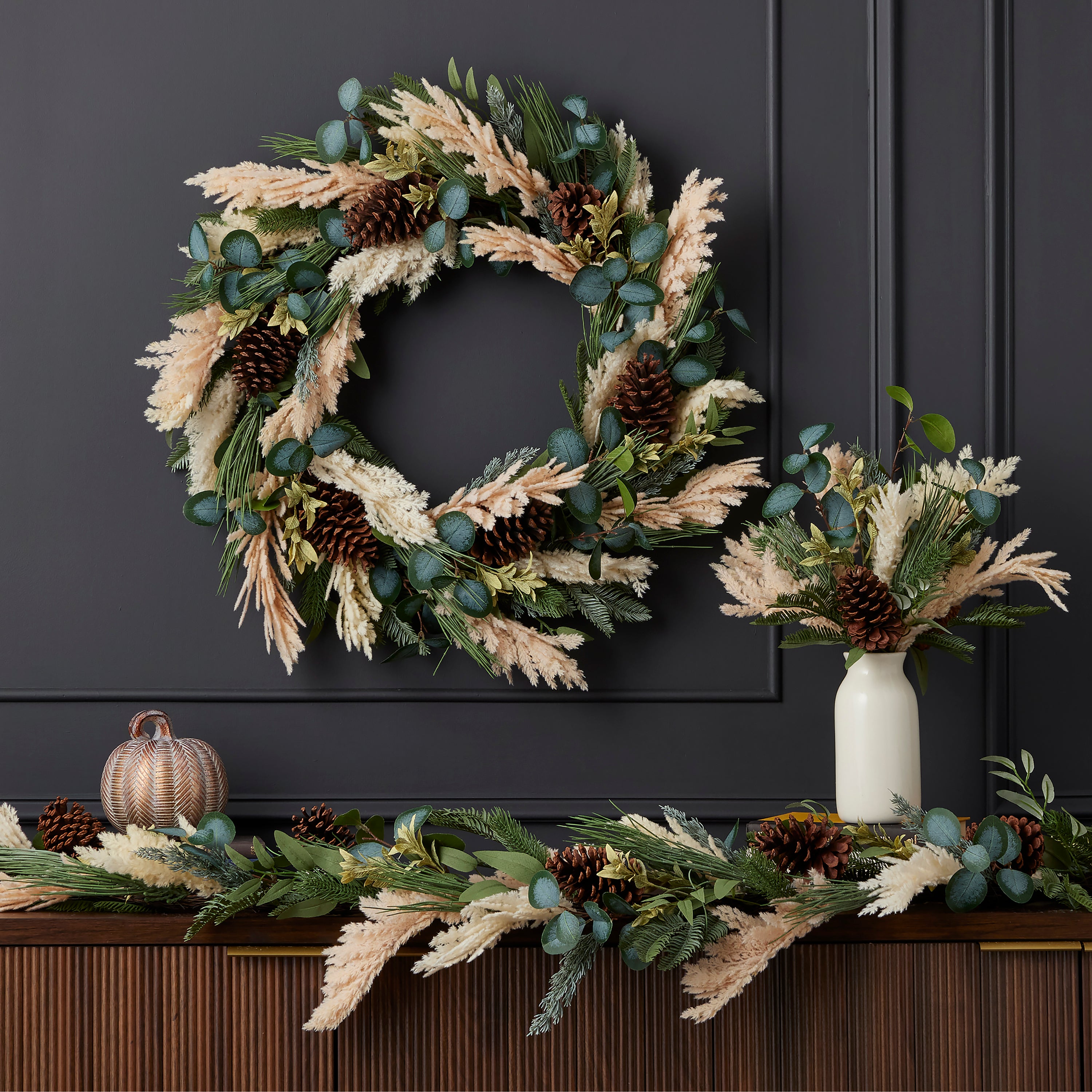 Eucalyptus and Pampas 6ft Garland