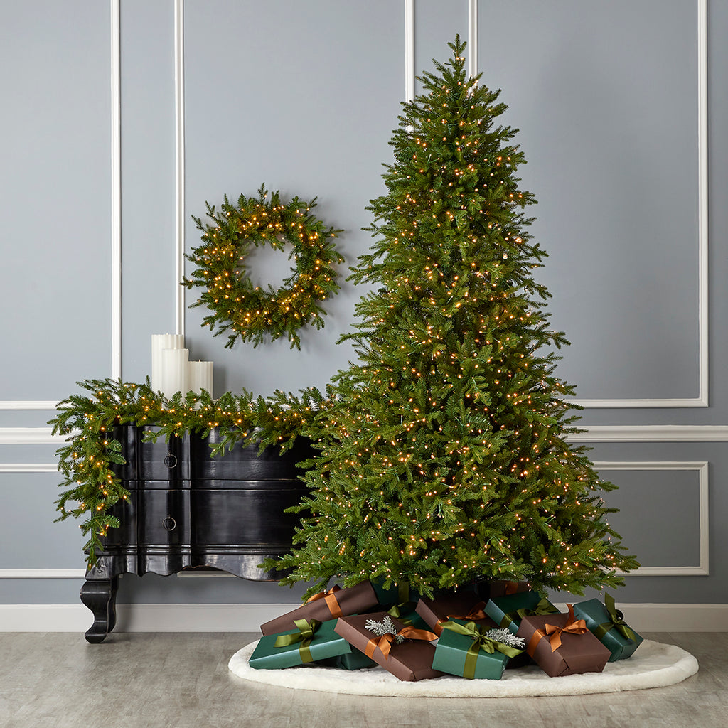Dandan Pine 9ft Garland (plug in)
