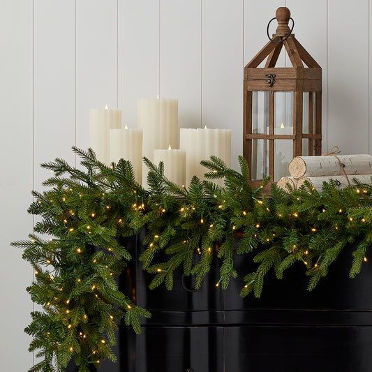 Dandan Pine 9ft Garland (plug in)