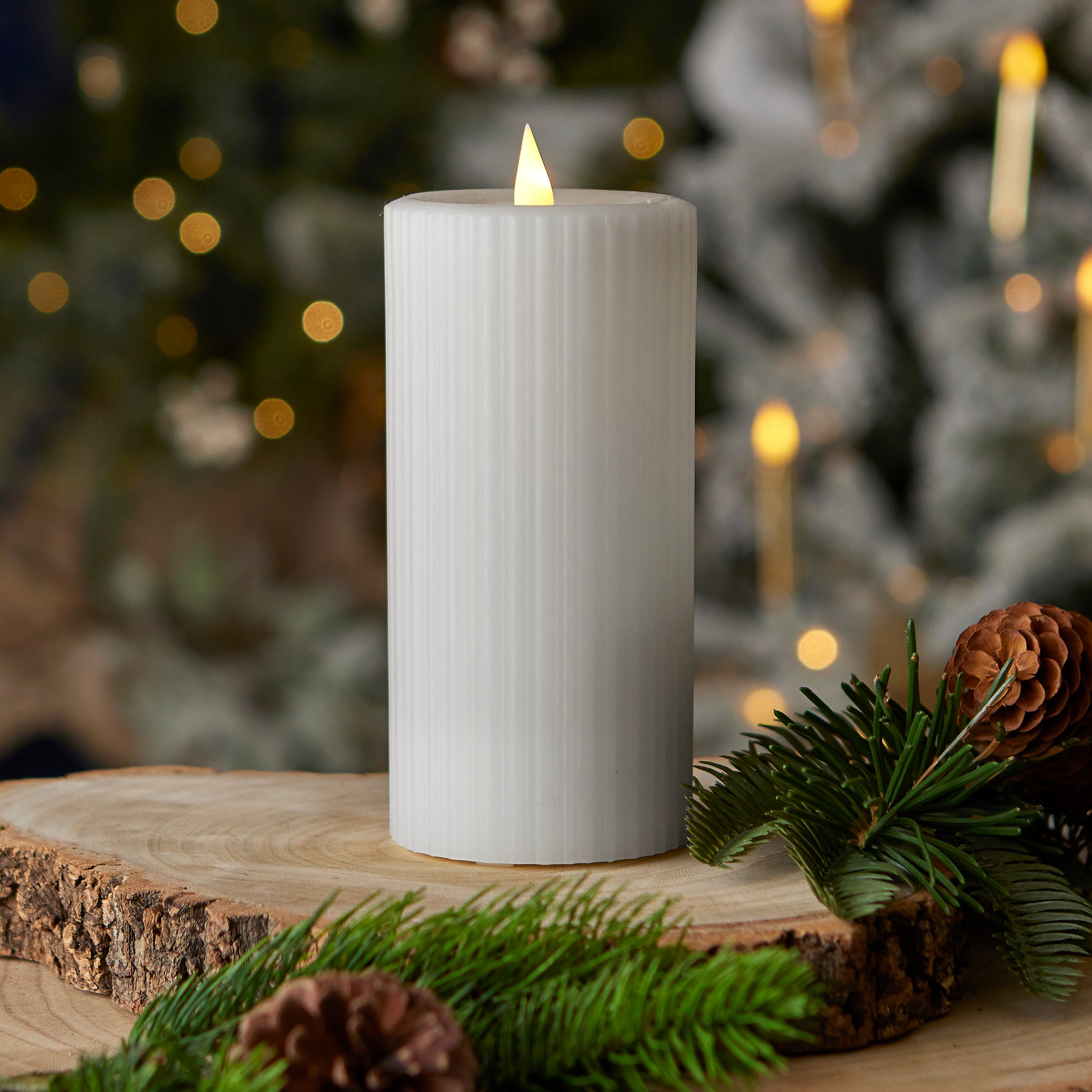 Fine Ribbed Motion Flameless Candle