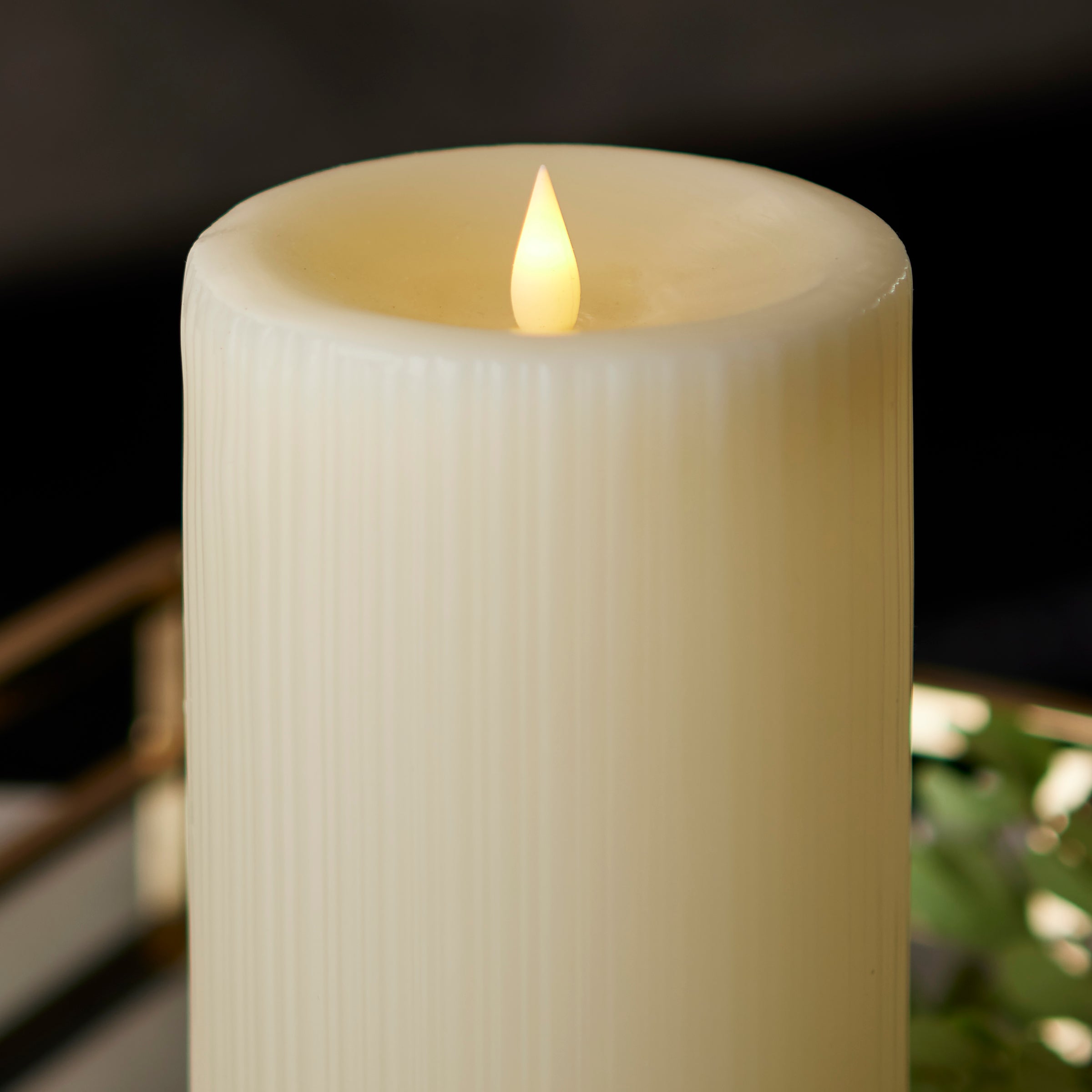 Fine Ribbed Motion Flameless Candle