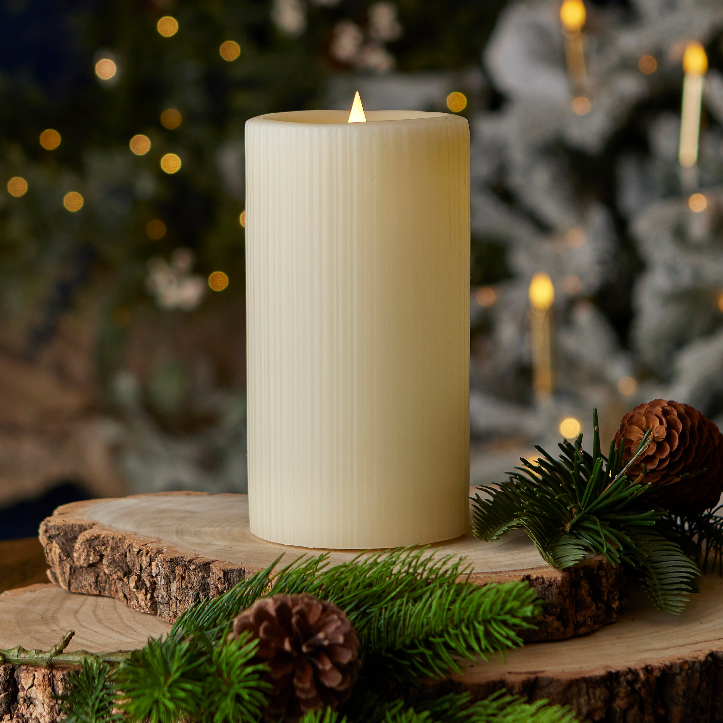 Fine Ribbed Motion Flameless Candle