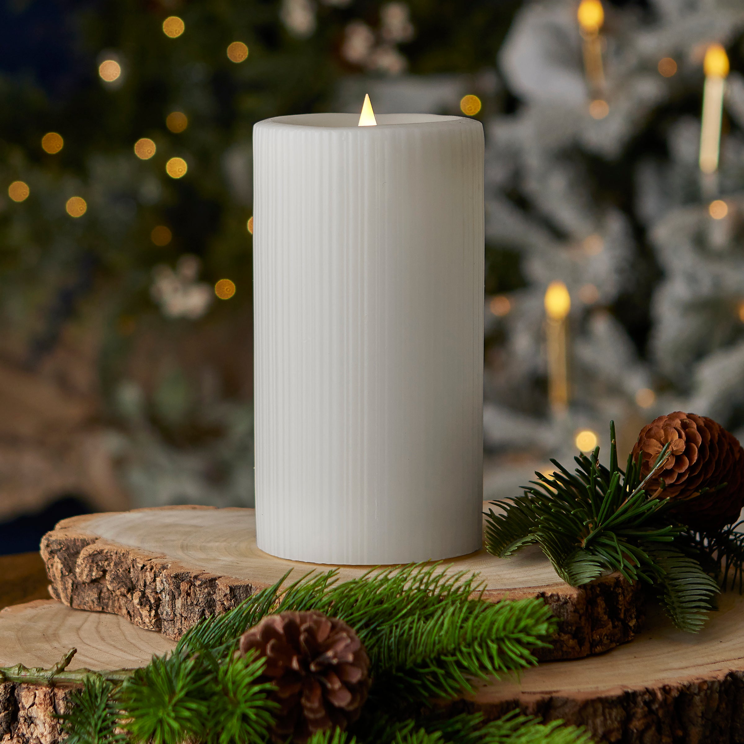 Fine Ribbed Motion Flameless Candle