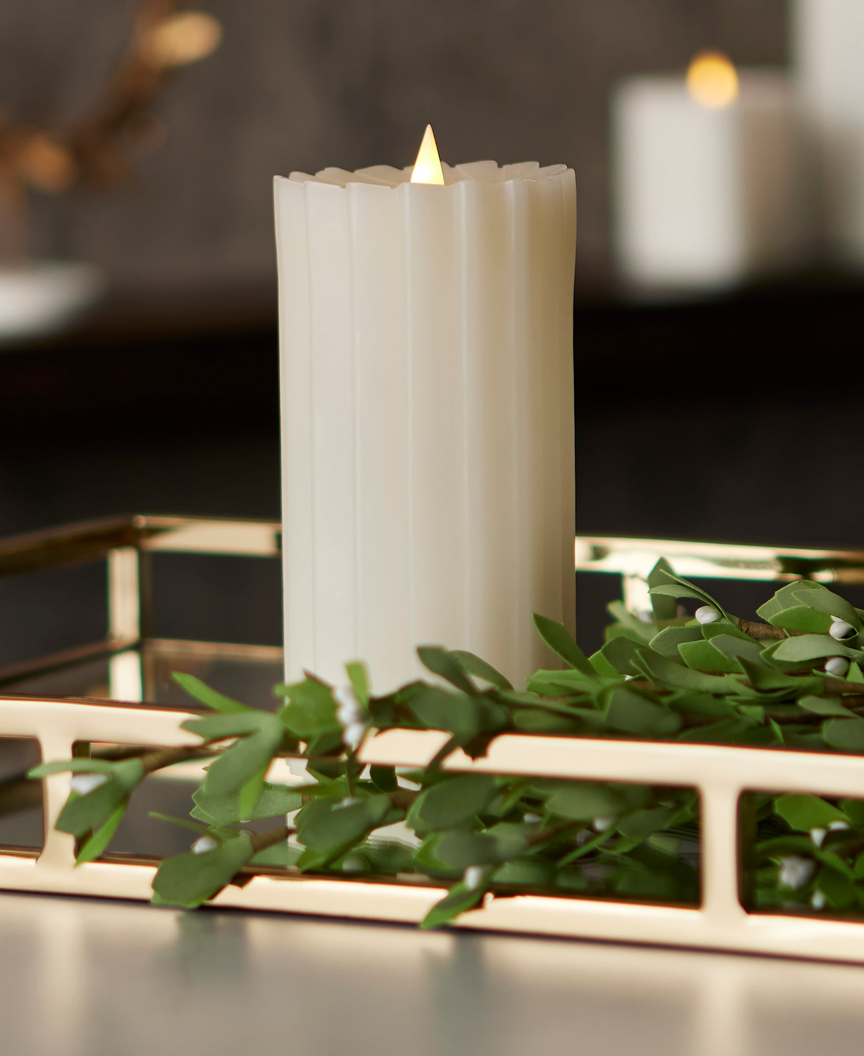 Sutton Fluted Motion Flameless Candle