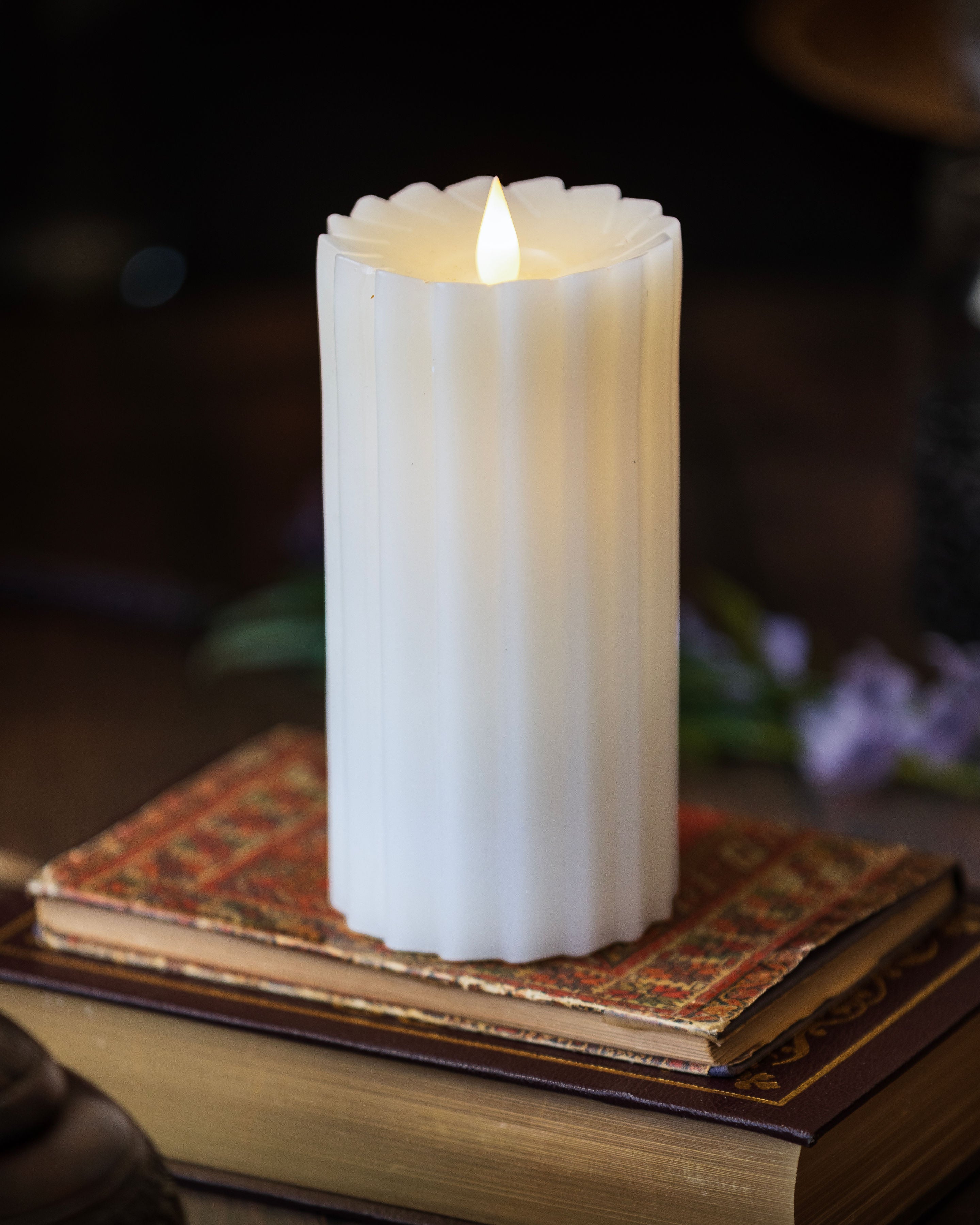 Sutton Fluted Motion Flameless Candle