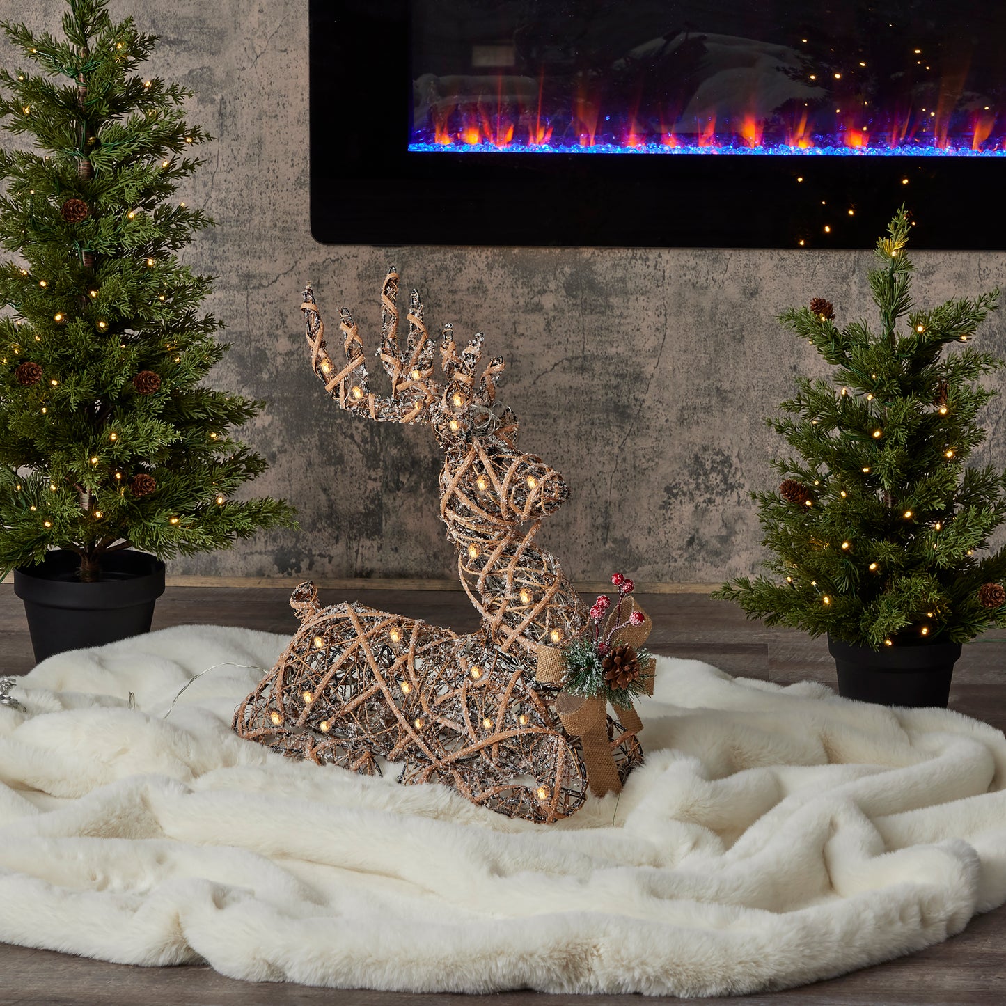 Natural Rattan Sitting Reindeer, w/ Warm White LED Lights