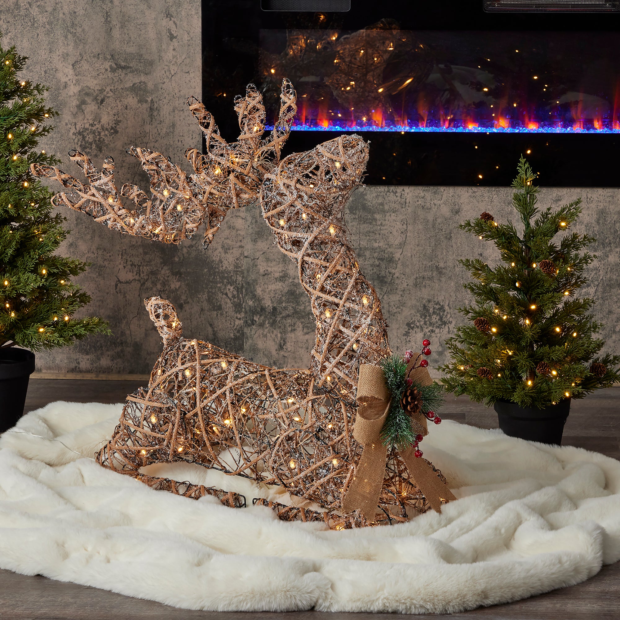 Natural Rattan Sitting Reindeer, w/ Warm White LED Lights