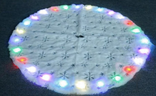 Vivvi Appe Based White Snowflake Tree Skirt with Lights, 42" 28 LEDs