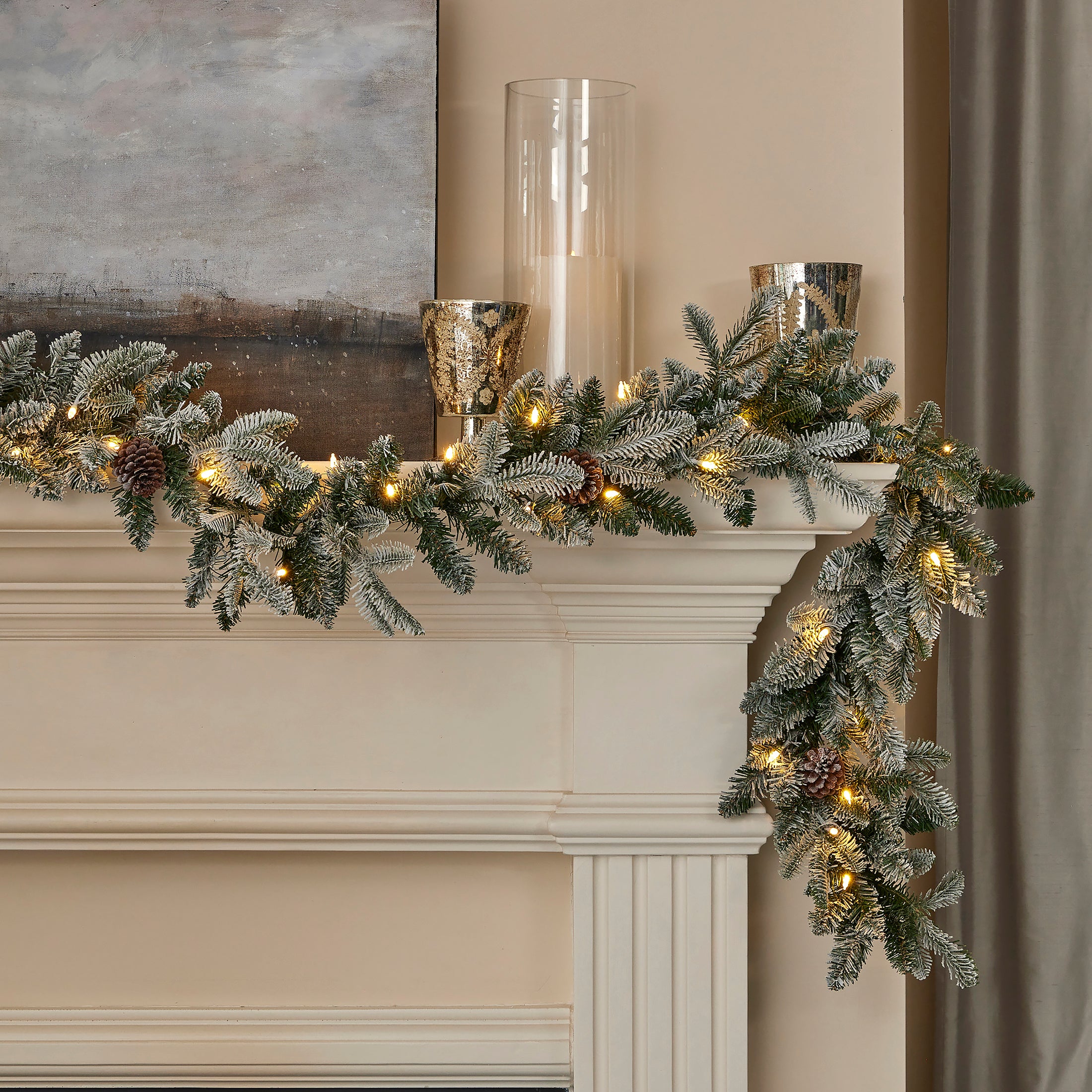 Lexington Fir 9ft Pre-Lit Artificial Christmas Garland (Plug in)