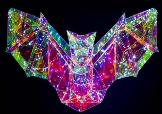 Prismatic Iridescent Phantom Bat 20", LED lights