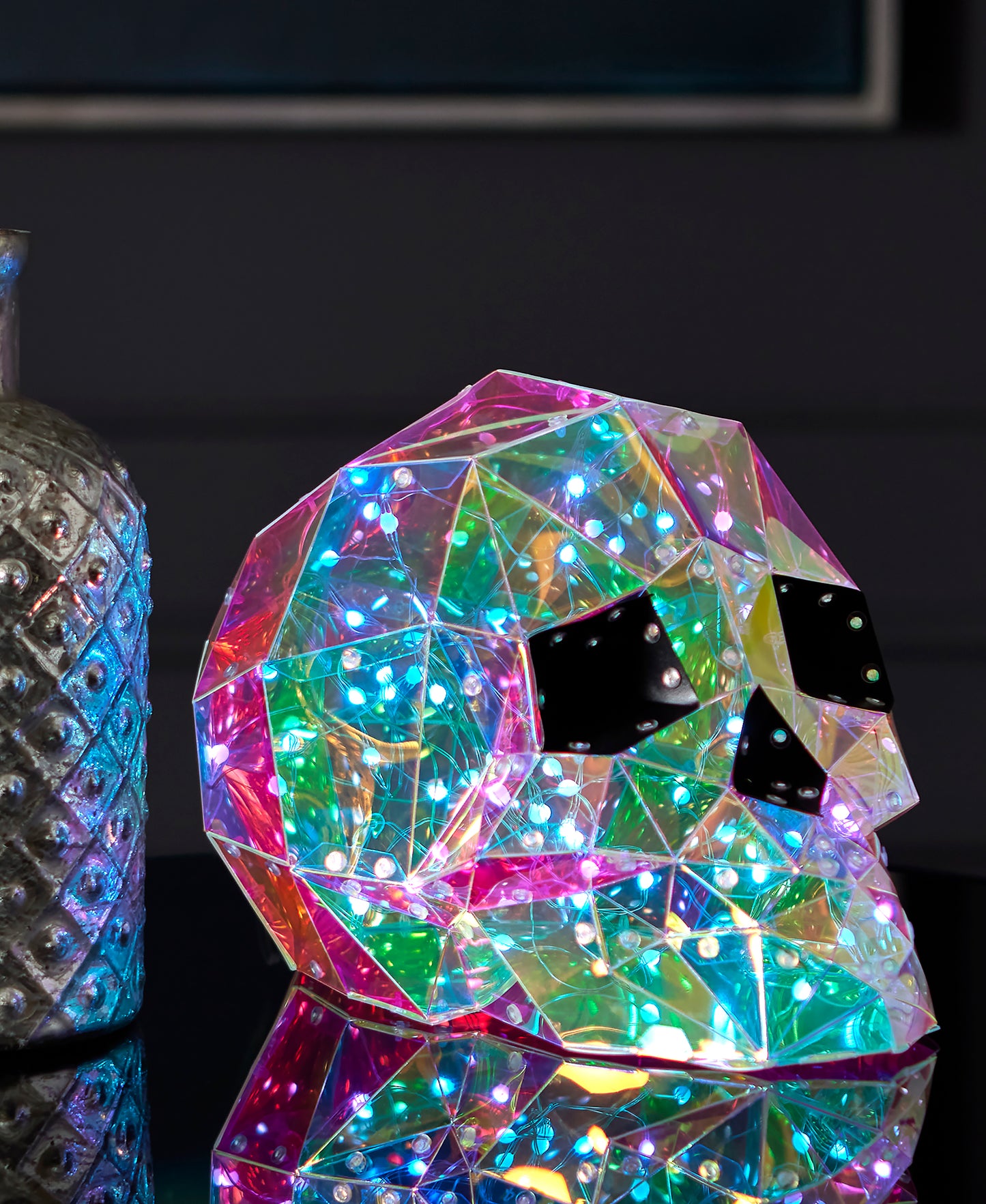 Prismatic Iridescent Skull 12", LED lights