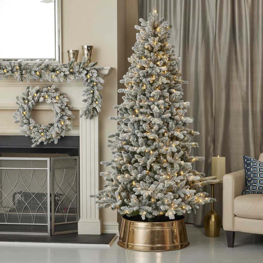 Palmetto Pine Flocked Tree with Dual LED lights and 9 Functions