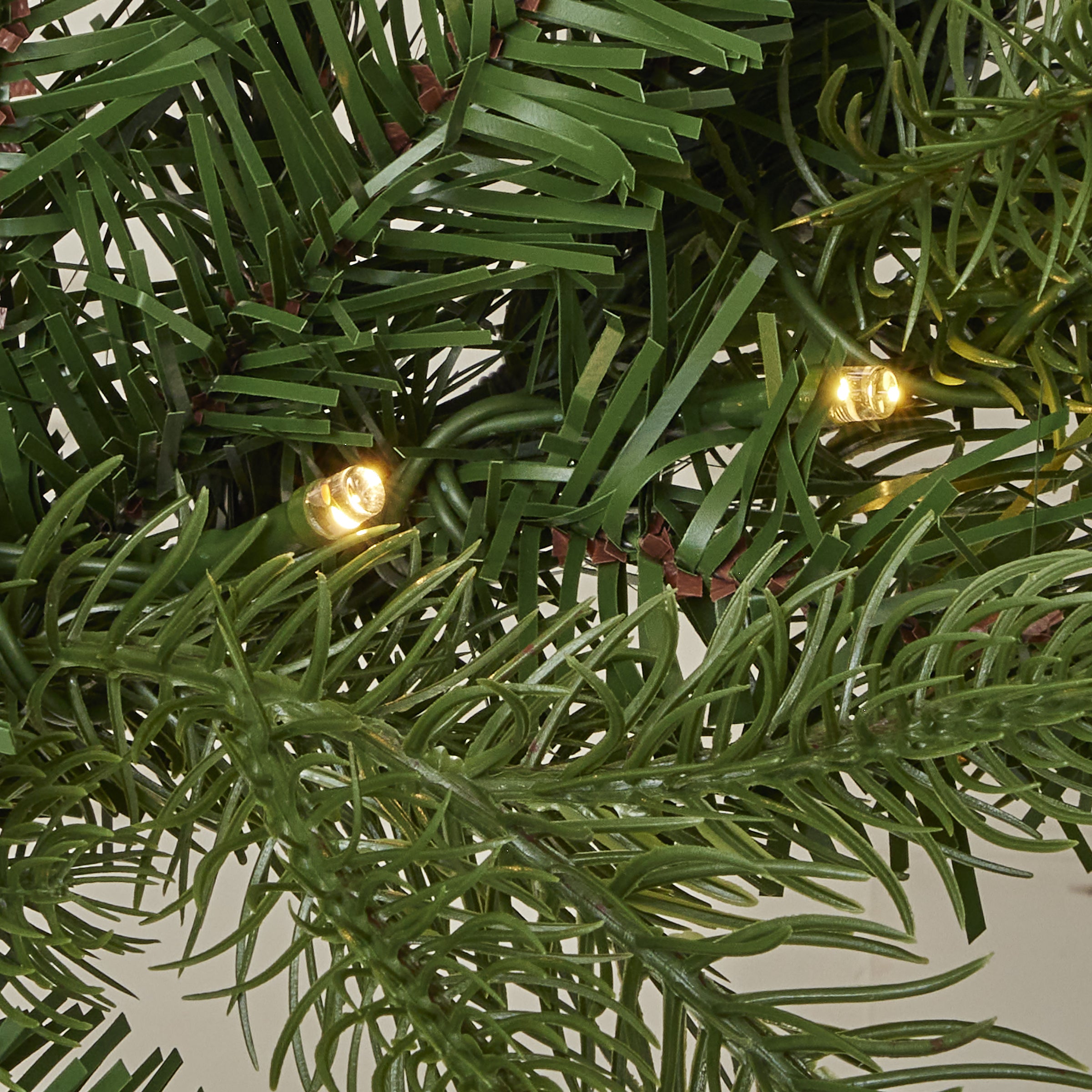 Palmetto Pine 6ft Garland Pre-lit with 50 Dual LED lights and 9 Functions (Battery-Operated)