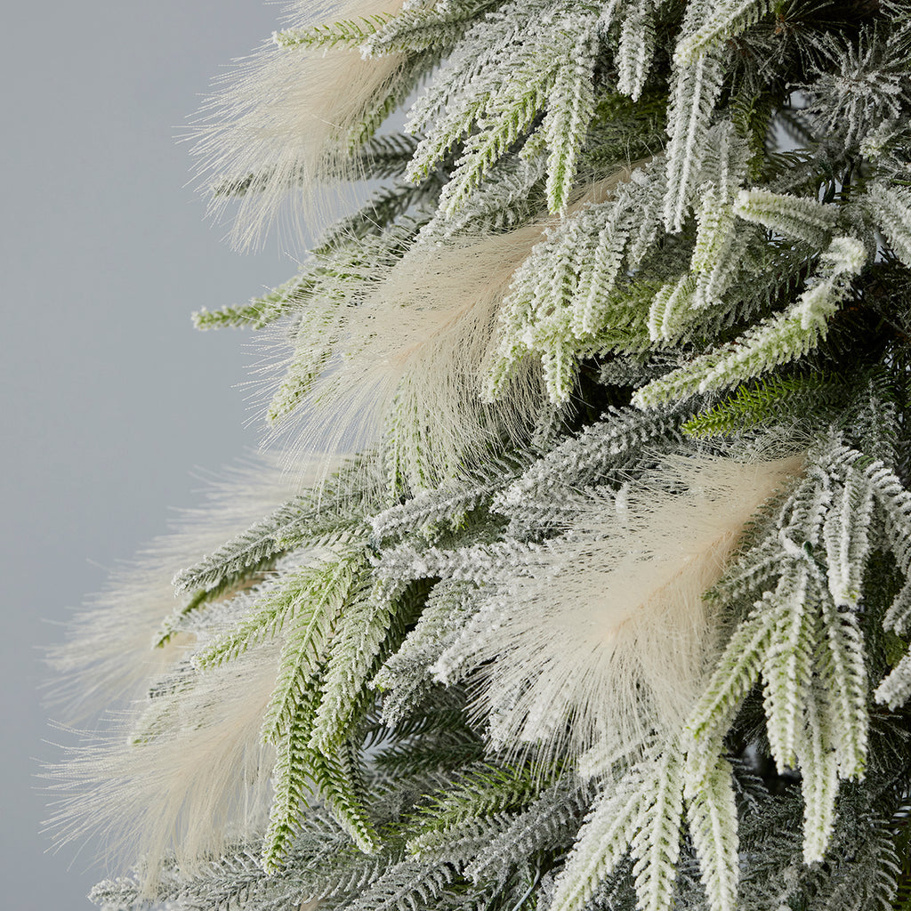 Pine and Pampas Tree (Pre Lit)