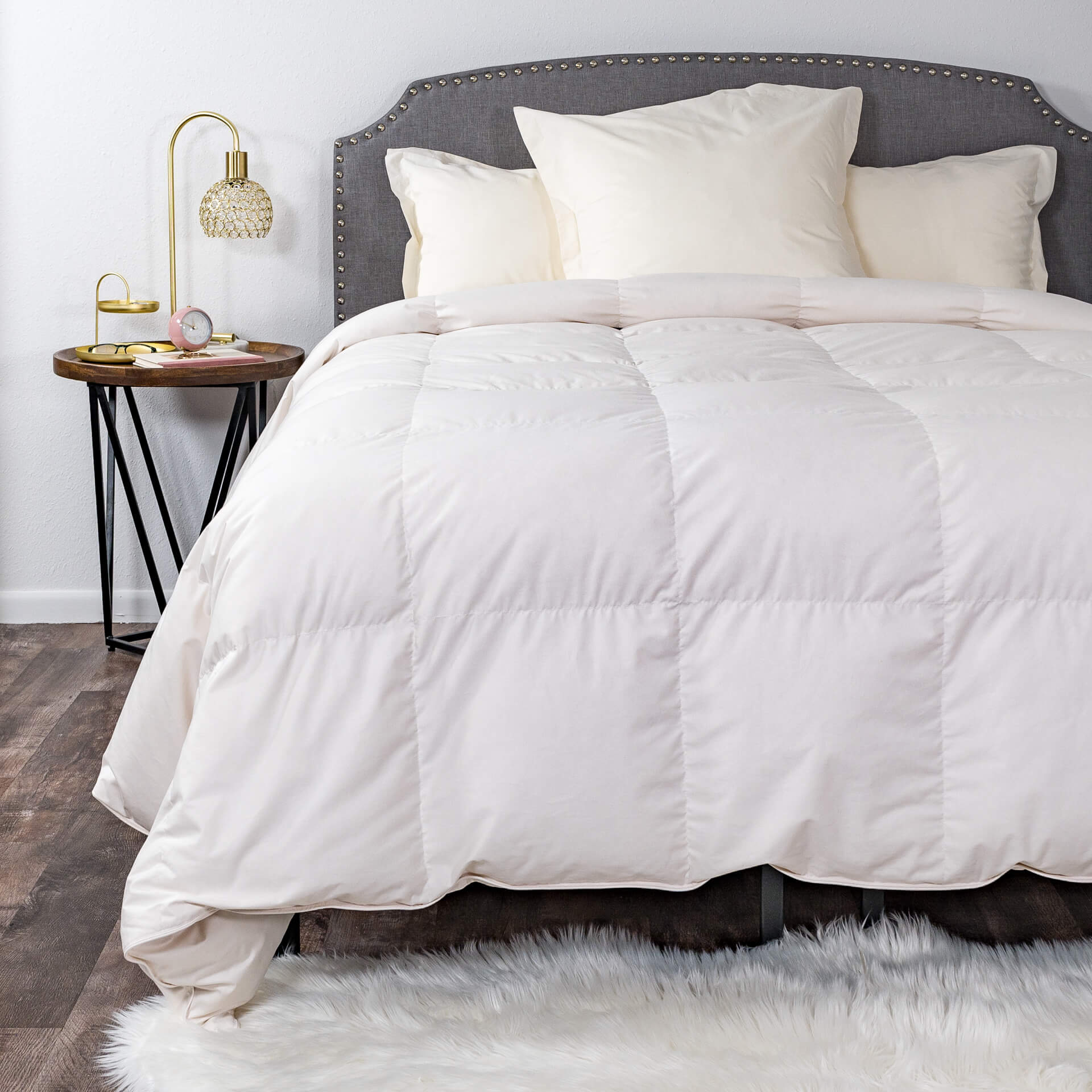 Medium Warmth Signature Baffled Down Comforter